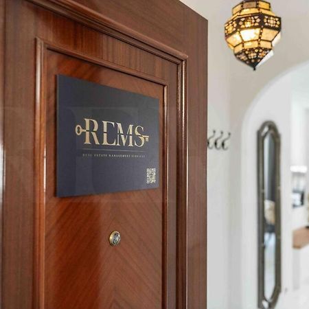 Spacious & Authentic Apartment By Rems Málaga Exterior foto