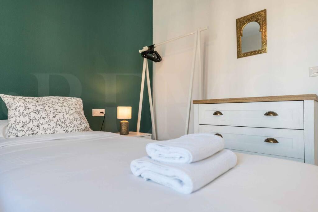 Spacious & Authentic Apartment By Rems Málaga Exterior foto