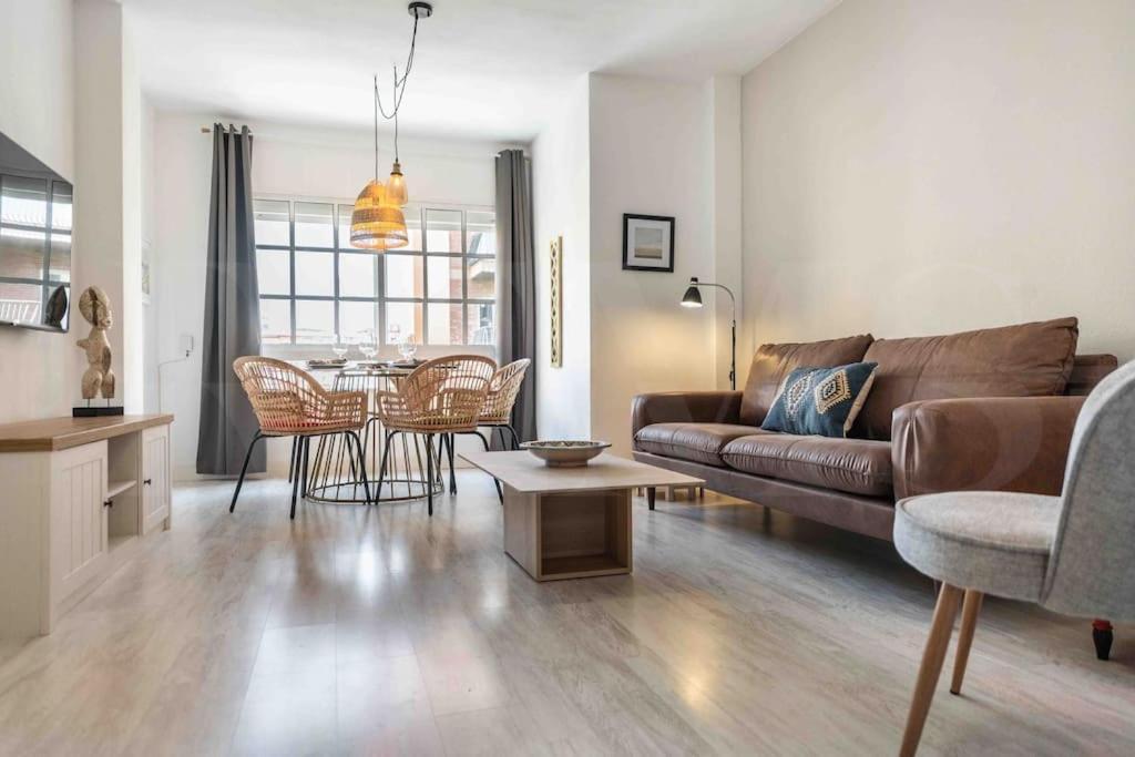 Spacious & Authentic Apartment By Rems Málaga Exterior foto
